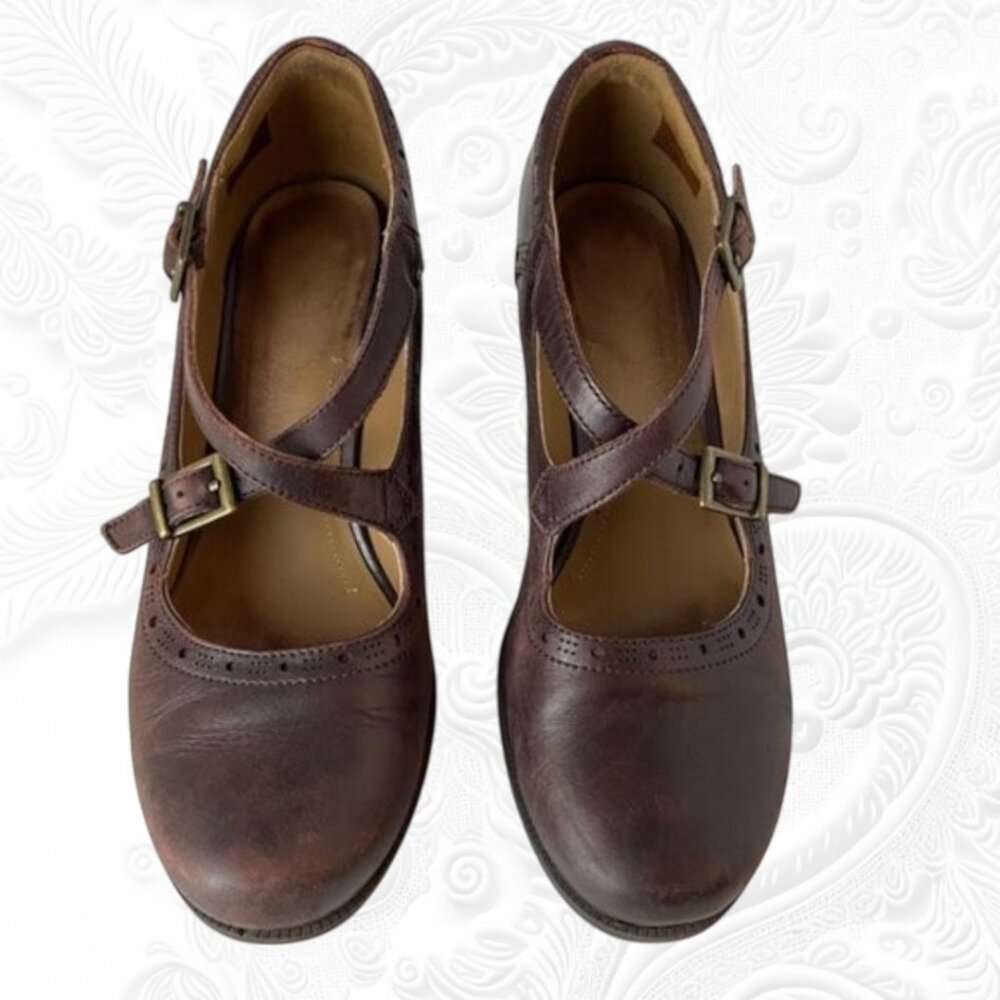Clarks Artisan Leather Mary Jane Heels (8.5)